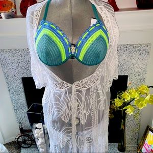 Shade and Shore Swim Embroidered 36D Bikini Top